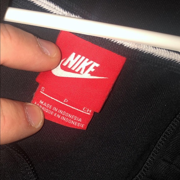 NIKE HOODIE - Picture 2 of 4